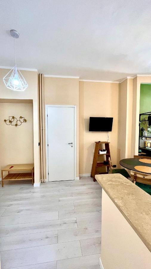 New Apartment, Near Metro Monte Grappa Torino Kültér fotó